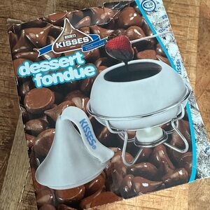 Hershey’s Kisses dessert fondue nib